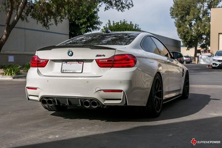  BMW M4 Coupe Alpine White on BBS Wheels 2016 года  (фото 6 из 13)